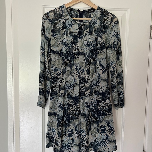 Gorgeous Club Monaco dress - Picture 1 of 1